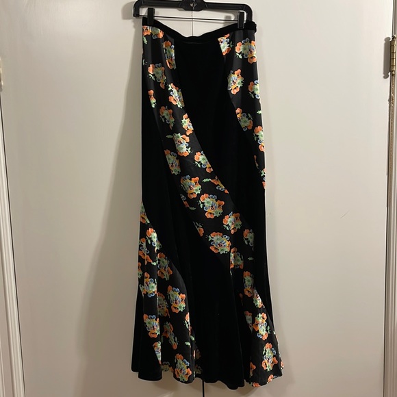 Free people floral satin and velvet mermaid maxi skirt - Picture 2 of 13